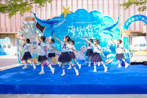 席卷全国20余城的蓝色行动，从一个塑料瓶的“新生”开始 