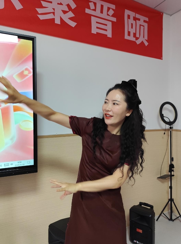 14年后，她再次选择晋级：从学生托管到老年托管，一场关于“爱”的接力 