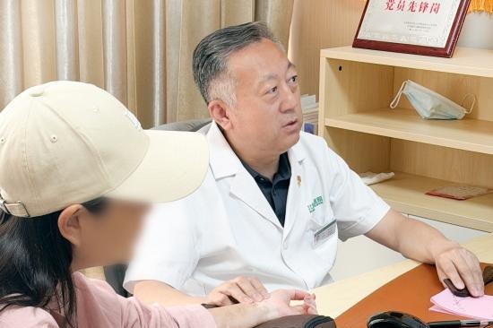 北京国丹医院严守正规诊疗，稳步助力白癜风复色 