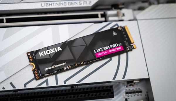 旗舰级PCIe 5.0固态实测，铠侠VE10最值得选购 