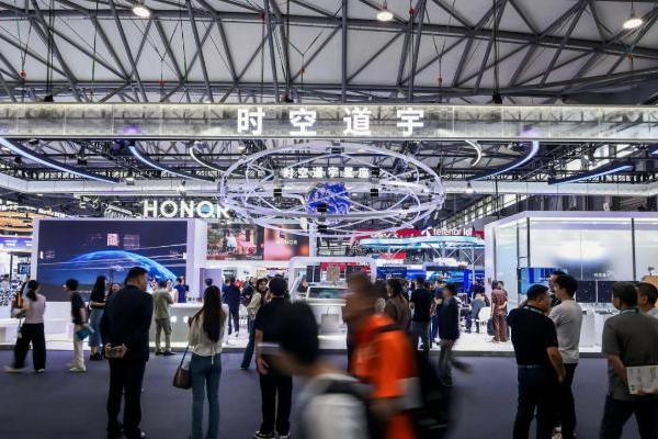 MWC上海收官，时空道宇全栈开源生态签约订单破亿 