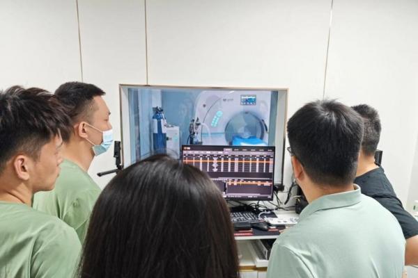 从人医到宠医：一场成功的中国医学影像技术迁移 