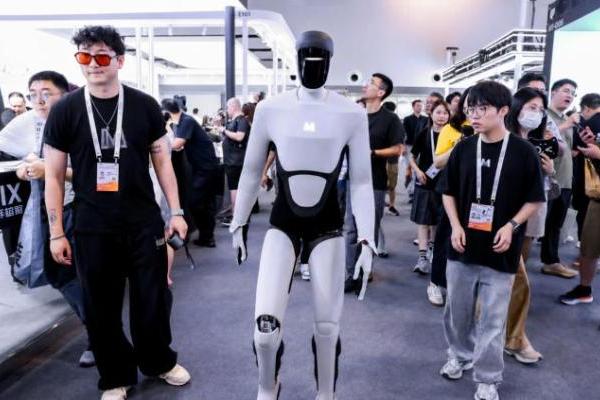 矩阵超智MATRIX-3亮相WAIC2026 WAVE物理世界基座模型升级 全球合作伙伴计划正式启幕 