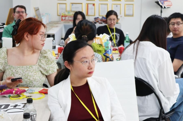 英国名校提高语言门槛，多学米60天督学营助学子圆梦 