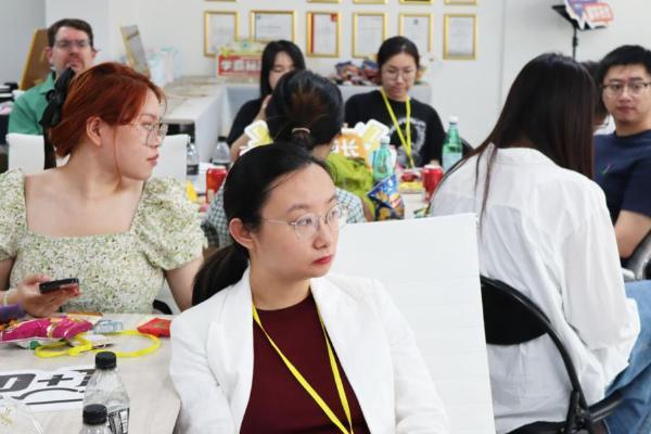 英国名校提高语言门槛，多学米60天督学营助学子圆梦 