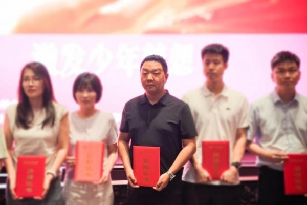 75万元物资与善款就位，悦哺×“带你看世界”乡村少年研学正式启程 