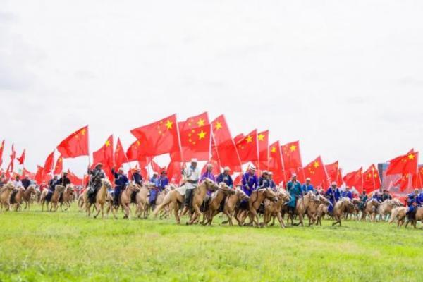 轮番霸屏热榜TOP1！第36届那达慕燃爆盛夏草原 