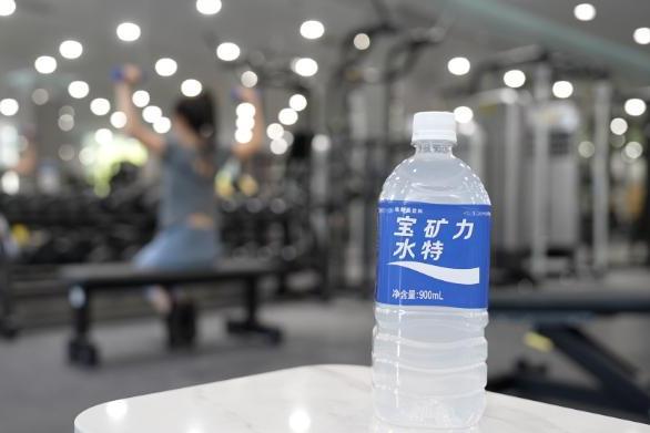 别等渴了再喝！三伏天科学补水记住“三合一”原则 