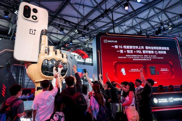 玩射击游戏用一加手机，一加打造 ChinaJoy 最强射击游戏氛围展区 