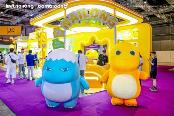 奶龙IP三登上海LEC授权展，多维矩阵助力全产业链新突破 
