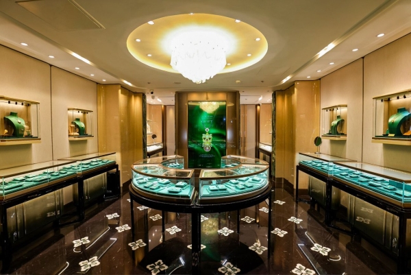 MONETA品牌大使张柏芝，为MONETA北京国贸商城精品店20年焕新庆祝揭幕 