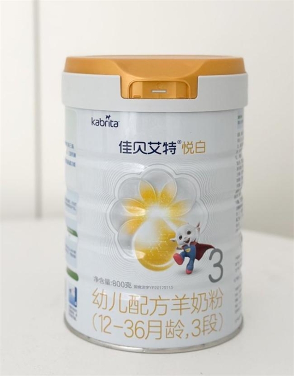 奶粉排行榜十强如何选择？从奶源到营养体系一次看懂 