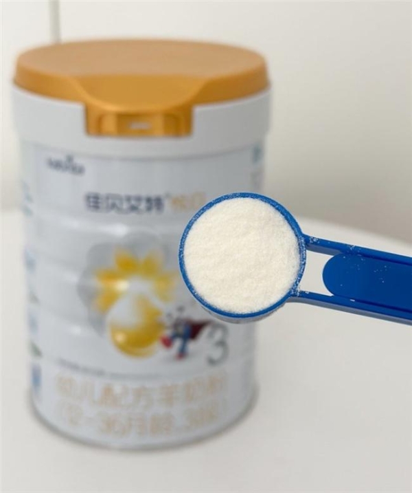 奶粉排行榜十强如何选择？从奶源到营养体系一次看懂 