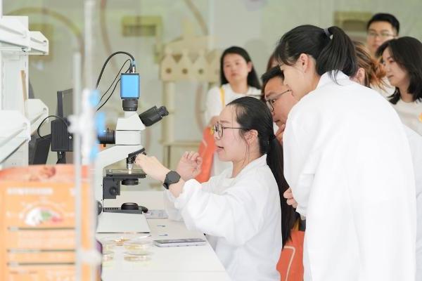自研工艺写进团体标准！网易严选领衔联合发布国内首个鲜蒸宠粮团标 