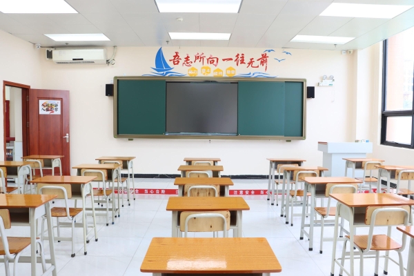 从基础到冲刺，华兴教育重塑学子高考未来 
