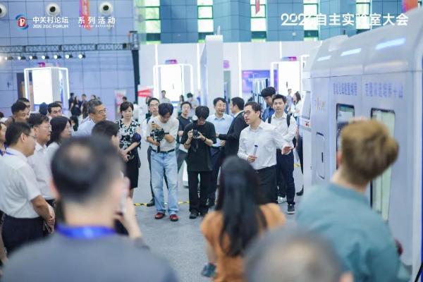 邓宏魁二十年磨一剑，让细胞"返老还童"走向寻常 
