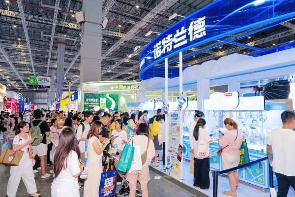 10台娃娃机引爆 CBME 展区，诺特兰德把儿童营养玩出新体验 