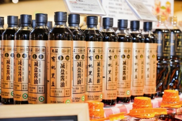 供应链深耕与场景创新双轮驱动，华润万家718周年庆激活夏日品质消费 