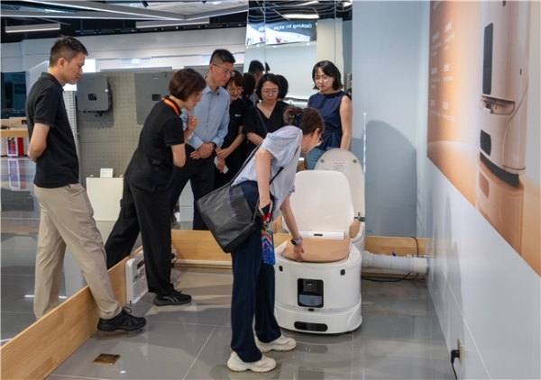 中国残疾人辅助器具中心领导一行莅临拓邦股份，调研科技助残创新成果 