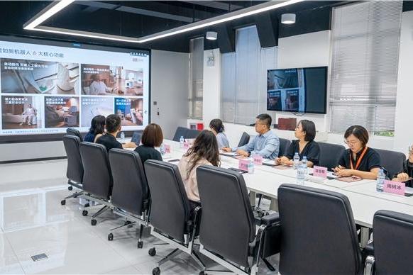 中国残疾人辅助器具中心领导一行莅临拓邦股份，调研科技助残创新成果 