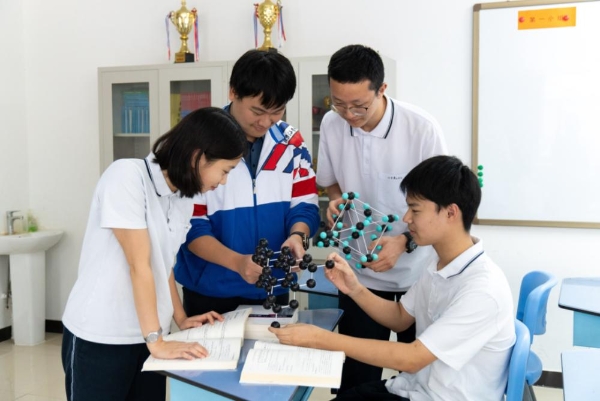 高考全市33名！圆梦北大数院，她说全是学校给的底气 