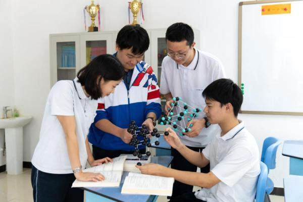 高考全市33名！圆梦北大数院，她说全是学校给的底气 