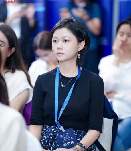 以匠心致初心 以专业筑信赖｜靓范医生薛钧玮主任受邀出席「携手共进 艾美而行」深圳站学术巡讲 