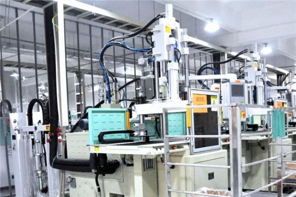 LSR液态硅胶制品：打造高透明耐黄变的液态硅胶制品解决方案
