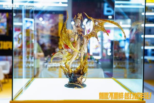 首登LEC全球授权展·上海站！和平精英开启文创合作新篇章 