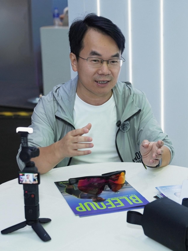WAIC观察丨不只是一副眼镜，而是一个AI Agent入口——致敬未知的生态野望 