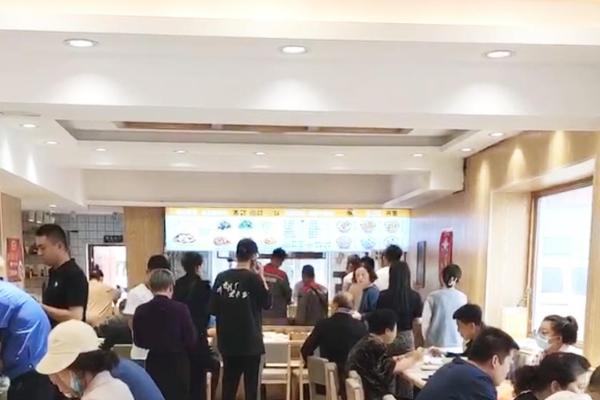 笼宝禾二两包子铺门店突破500家，东北特色早餐品牌加速全国布局 