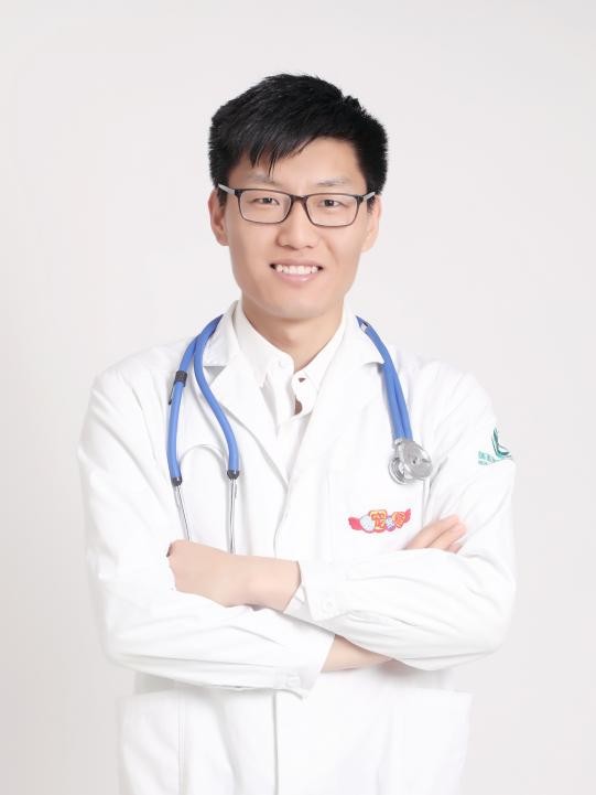 瑞派宠物眼科：拨开云雾，还它澄明，以毫厘之功守护生命之光 