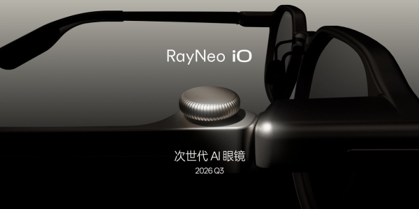 智能眼镜闯时尚圈这么多年，终于有一副不用靠联名了 