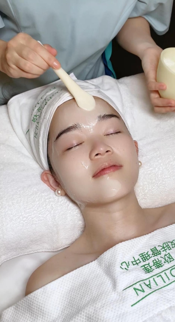 深耕院线二十载 科研铸魂立标杆 欧蒂莲&苏大掌柜二度受邀央视《对话品牌》专访 