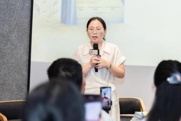 三诺基金会推出《深渊处有光》，为1型糖宝家庭点亮心理疗愈之光 