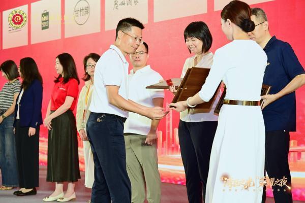 荣耀加冕！安华卫浴入选“湾区之光”TOP30广东高价值商标品牌 