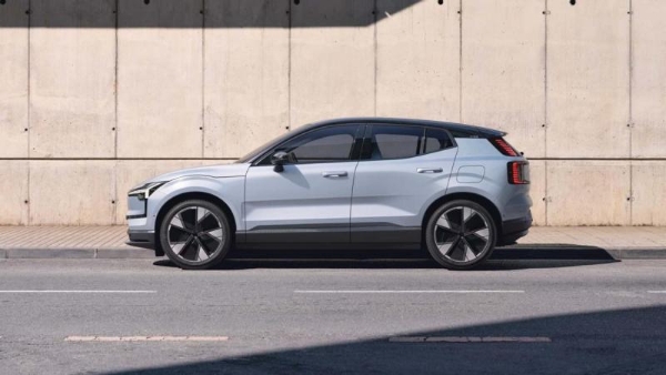 不输榜单热门车！沃尔沃 EX30，城市家用纯电 SUV 品质标杆 