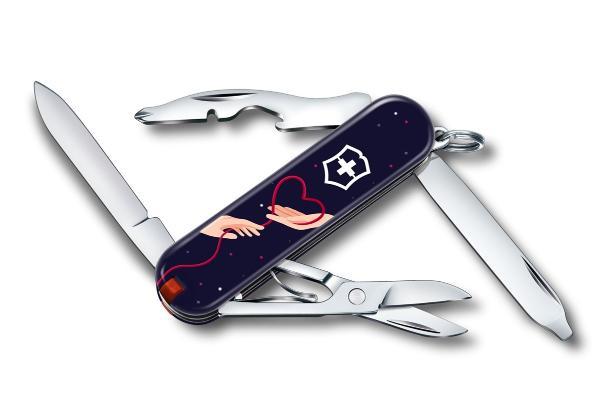 VICTORINOX 维氏 2026 逍遥派七夕限定版瑞士军刀浪漫上市——凝萃瑞士匠心，赴约月书赤绳 