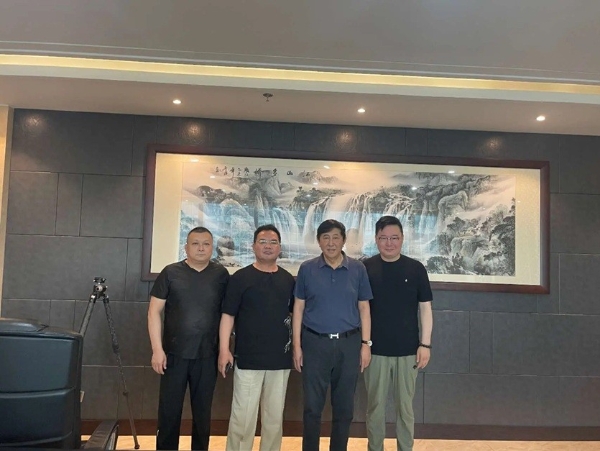 辽宁博诚汇科技有限责任公司金日东代表获韩国K-Cosmetic贡献奖 