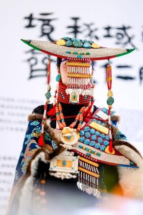 「世界中心」走进城市中心 冈仁波齐体验中心全球首站落地上海 