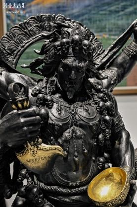 「世界中心」走进城市中心 冈仁波齐体验中心全球首站落地上海 