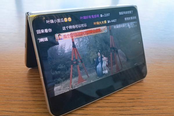 鸿蒙版腾讯视频接入桌面卡片，音画同步升级，暑期追剧体验MAX！ 