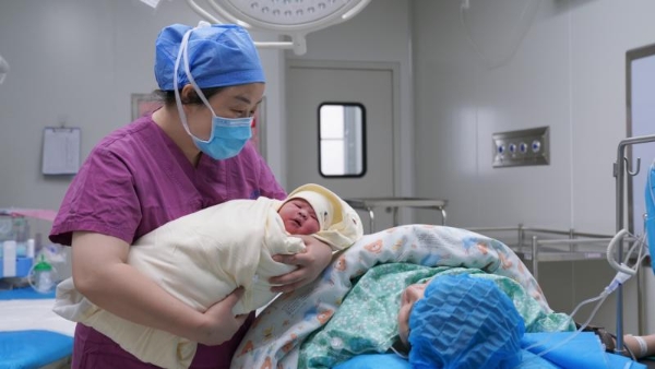 凭什么是锦欣生殖？第一例、第二例都在这里 