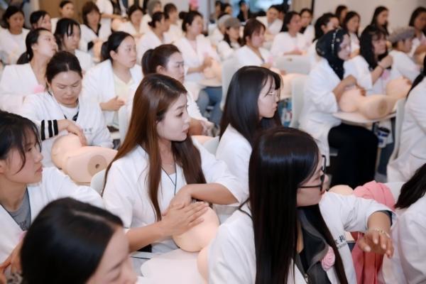 玫莉蔻实体店加盟，深耕玫瑰护肤赛道，解锁美业创业新方向 