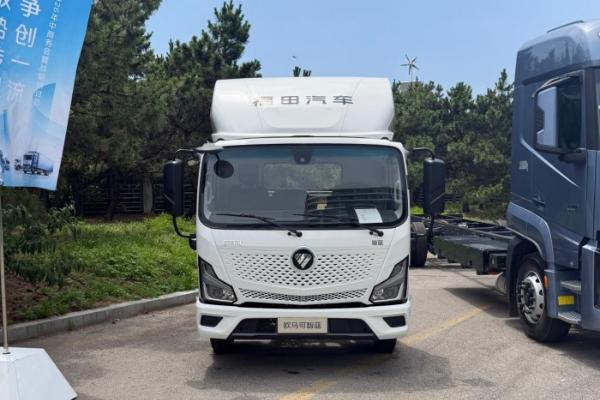 低耗更高效 安全更可靠 140度大电量欧马可智蓝ES1纯电轻卡怀挡新品亮相 