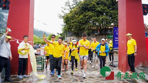 跑进“藏地江南”：奇正藏药约你跑着“过林卡”，一次3KM的雪域晨光之约 