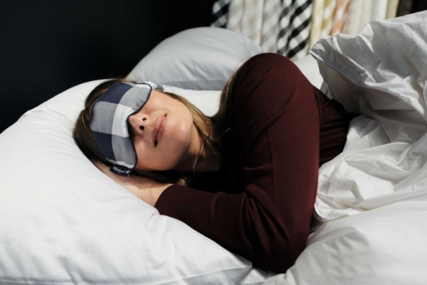 熬夜看球不垮状态！跟着世界冠军解锁睡眠回血方案 