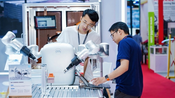 非夕科技亮相AMTS 2026：以自适应机器人推动汽车复杂工艺自动化升级 