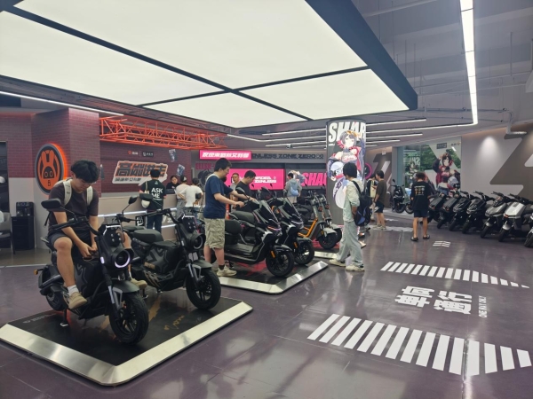 副本刷新！雅迪×绝区零主题店火热营业，8月活动日接力来袭 