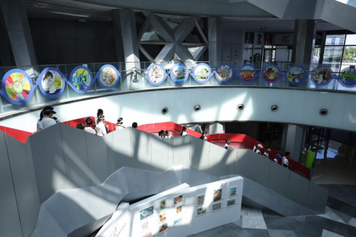公益体彩赋能体教融合 五百学子钻石球场“零距离”对话世界球星 